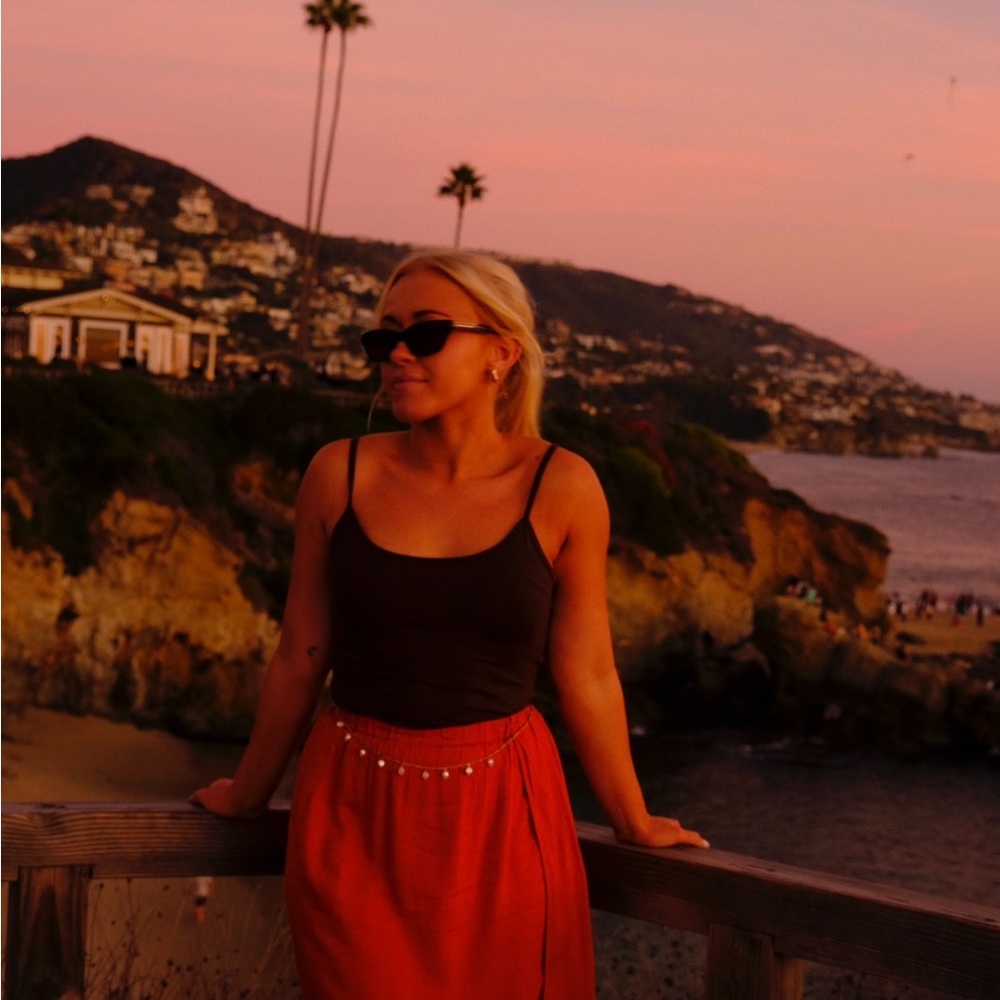 HOUSE OF HARLOW 1960
x REVOLVE Corfu Skirt in Rust